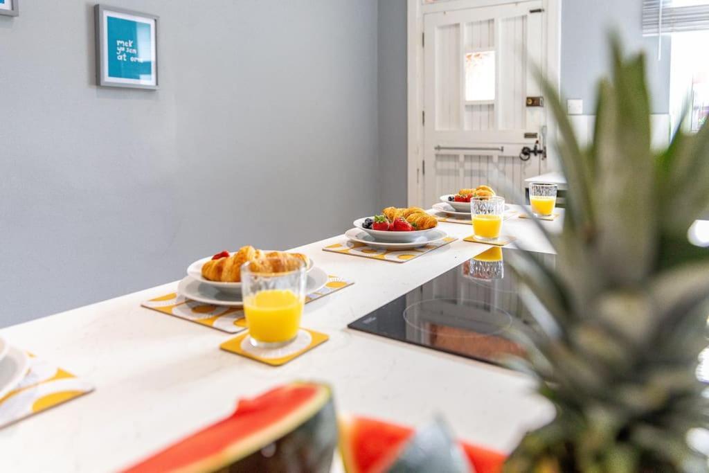 Glasswing Stays Liquorice Lodge Castleford Ngoại thất bức ảnh